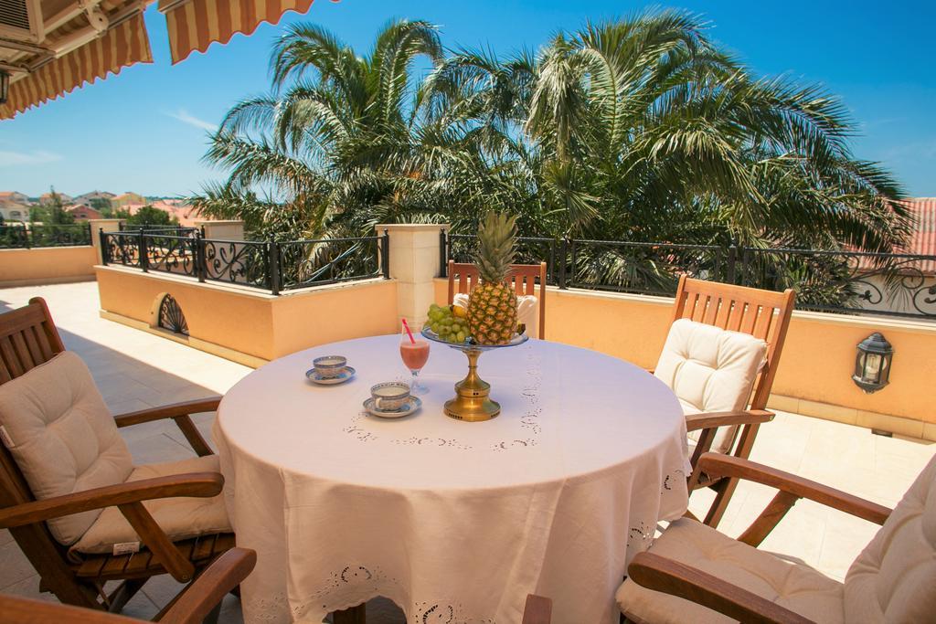 Apartments Tomulic Новаля Екстер'єр фото